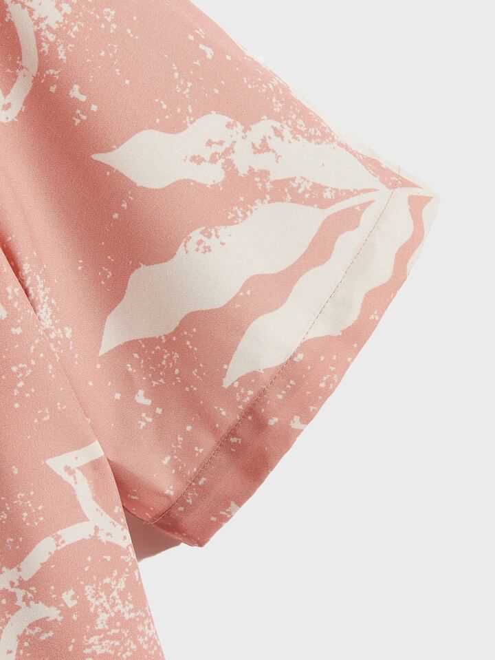 TAMOTOES WHITE LEAF  MENS SHIRT .